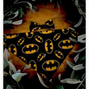 Dog bandanna Batman style with bow